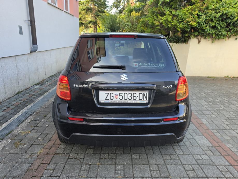 Suzuki SX4 1,6 GS, fotografija 6