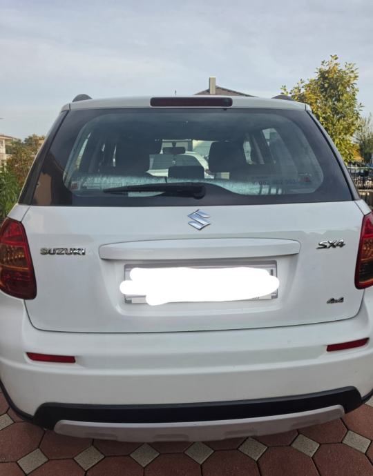 Suzuki SX4 1,6, fotografija 4