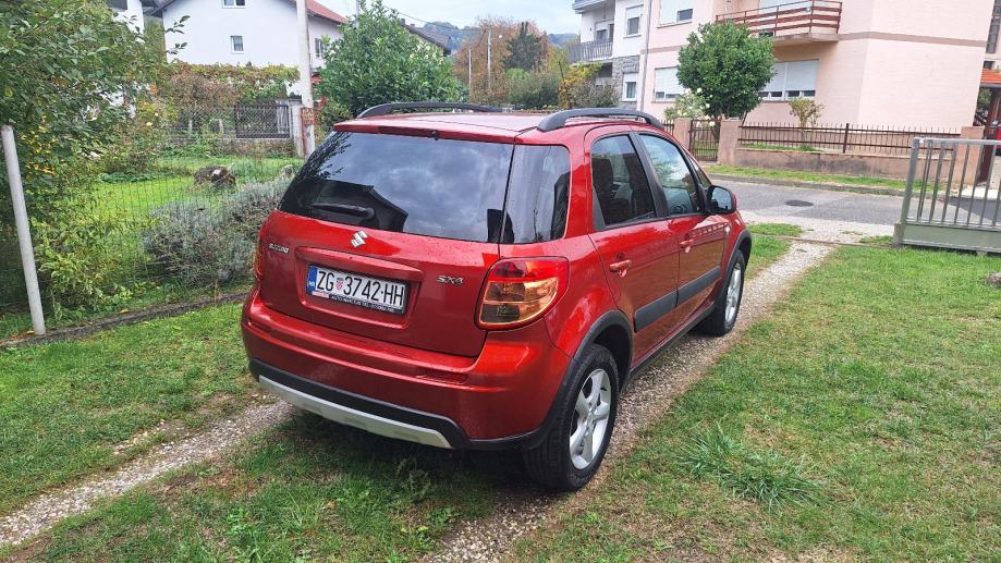 Suzuki SX4