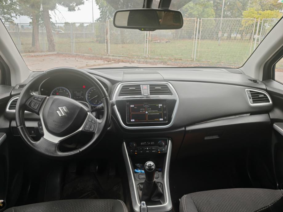 Suzuki SX4 S-Cross 1,0 2019,reg 9/27, suzuki jamstvo, kasko-opcija, fotografija 8