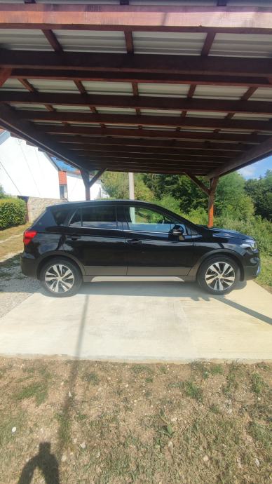 Suzuki SX4 S-Cross 1,0, fotografija 4