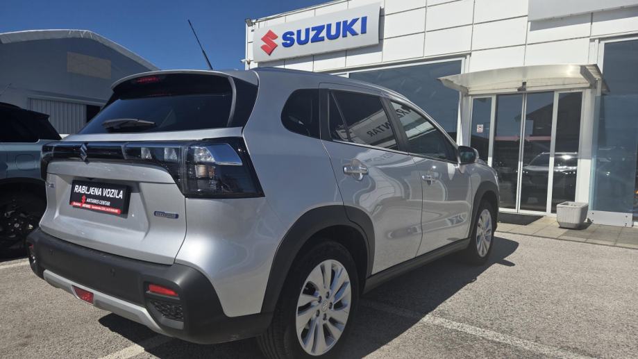 Suzuki SX4 S-Cross 1,4 GL+ PREMIUM, ZIMSKE GUME GRATIS!!!, fotografija 3