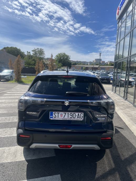 Suzuki S-Cross 1,4 GLX (ELEGANCE-FULL PAKET), fotografija 2