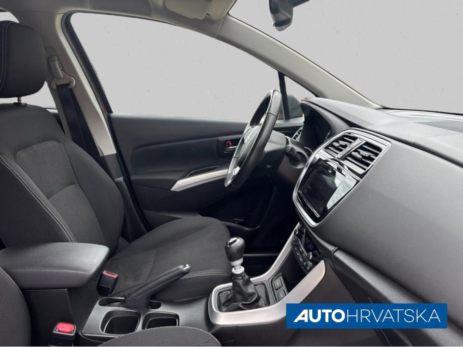 SUZUKI SX4 S-CROSS 1,4 HYBRID, 16.490,00 €, fotografija 15