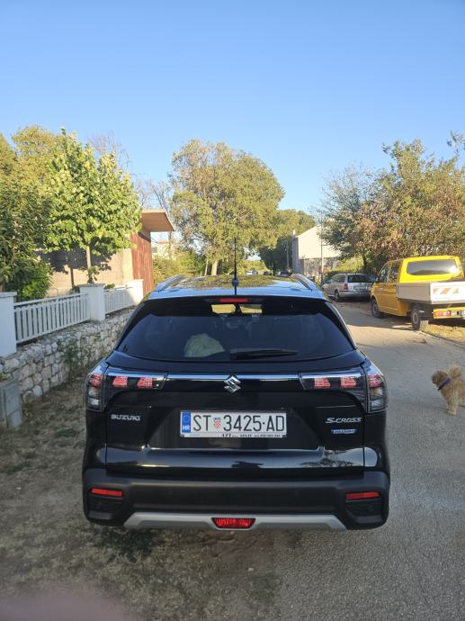 Suzuki SX4 S-Cross 1,4, fotografija 4