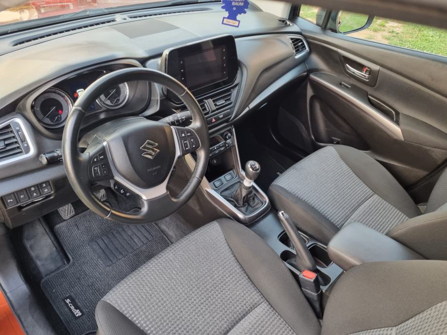 Suzuki SX4 S-Cross 1,4, fotografija 4