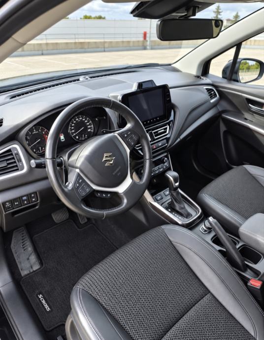Suzuki SX4 S-Cross 1,5 automatik, fotografija 5