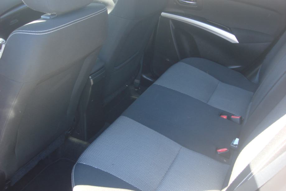 SUZUKI SX4 S-CROSS 1,6 DIESEL******FULL OPREMA*******REGISTRIRAN******, fotografija 15
