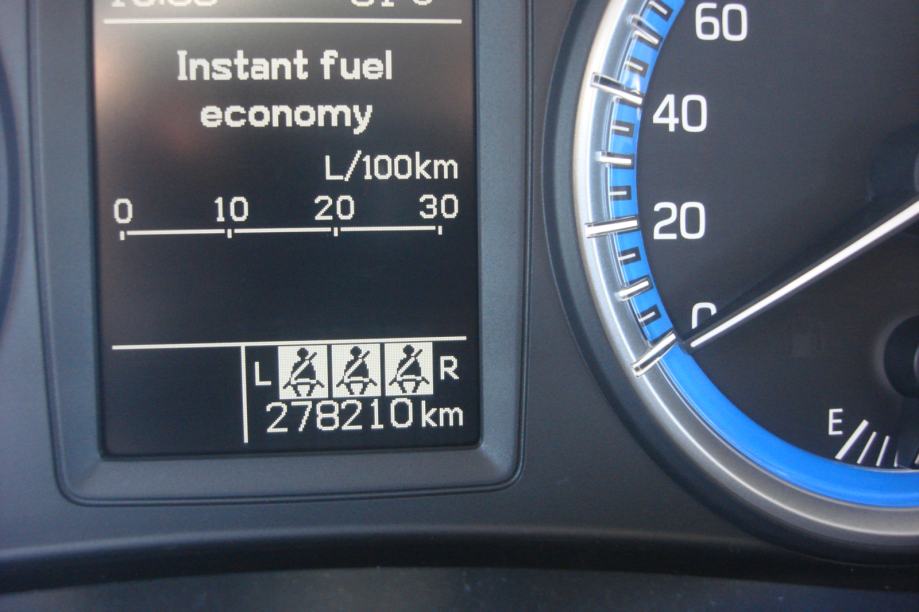 SUZUKI SX4 S-CROSS 1,6 DIESEL******FULL OPREMA*******REGISTRIRAN******, fotografija 6
