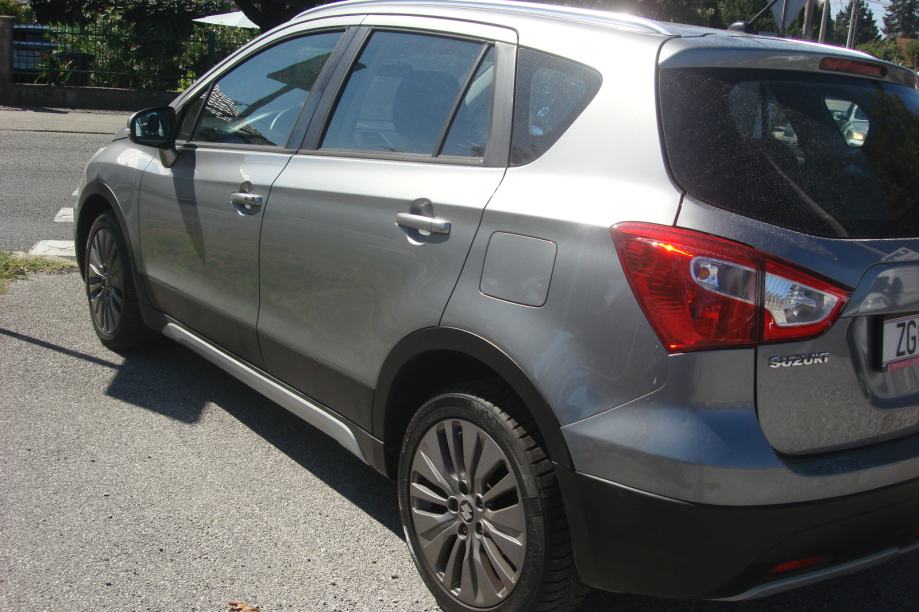 SUZUKI SX4 S-CROSS 1,6 DIESEL******FULL OPREMA*******REGISTRIRAN******, fotografija 2
