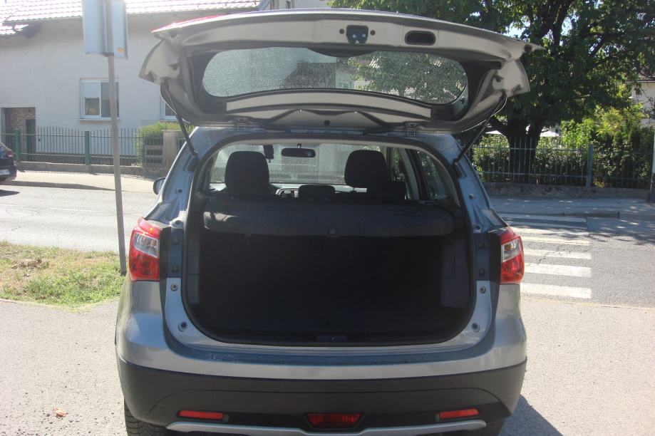 SUZUKI SX4 S-CROSS 1,6 DIESEL******FULL OPREMA*******REGISTRIRAN******, fotografija 12