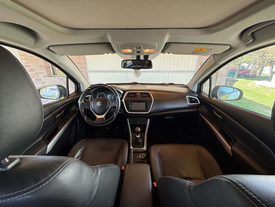 Suzuki SX4 S-Cross 1.6 DDiS ,2014 ,ALLGRIP,PANORAMA,NAVI,KAMERA,XENON, fotografija 6