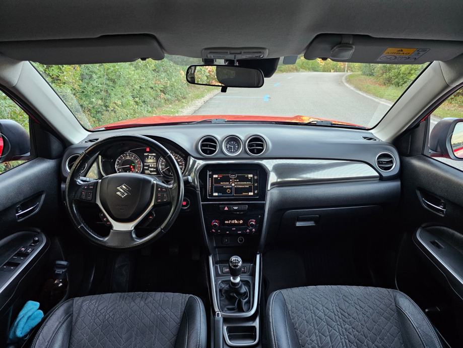Suzuki Vitara 1,4 GLX 2WD 04/27, fotografija 9