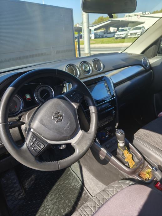 Suzuki Vitara 1,4 GLX Hybrid, 2023. 56.500k, fotografija 4