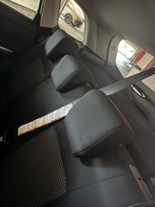 Suzuki Vitara 1,4 Hibrid Premium, fotografija 9