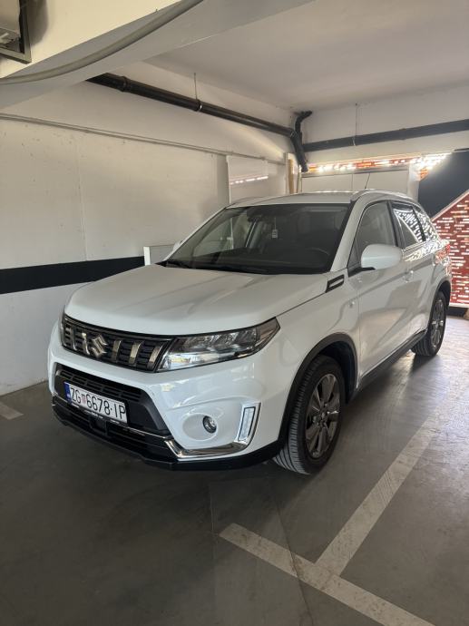 Suzuki Vitara 1,4 Hibrid Premium, fotografija 8