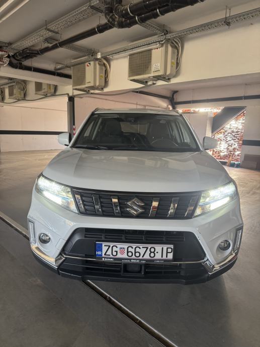 Suzuki Vitara 1,4 Hibrid Premium, fotografija 3