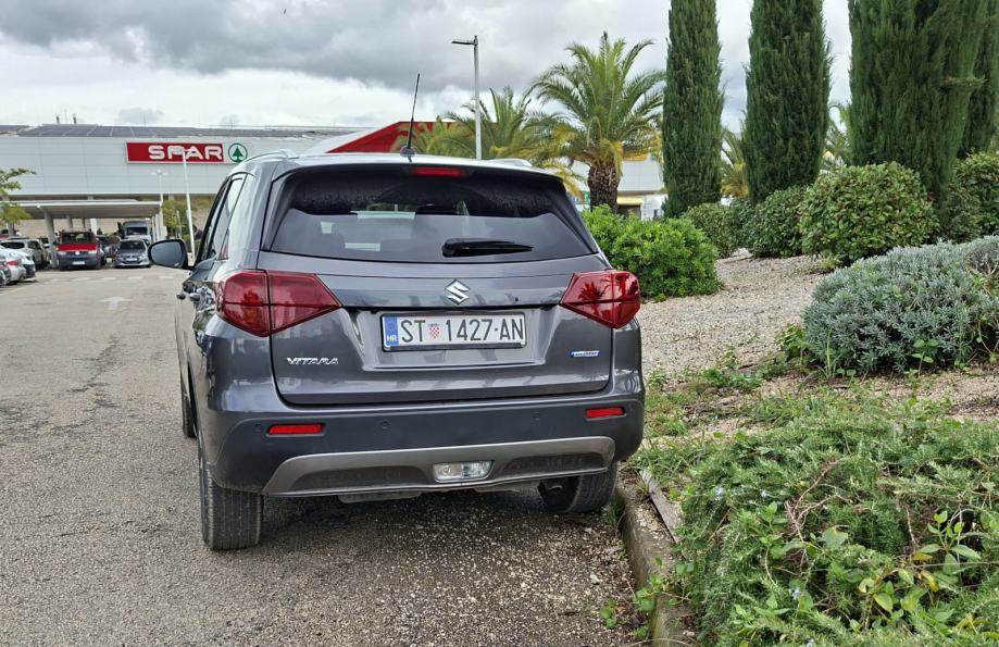 Suzuki Vitara 1,4 Hybrid GL+, fotografija 4