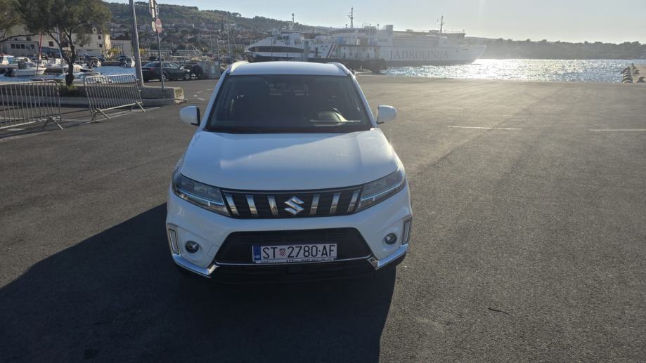 Suzuki Vitara 1,4 hybrid, fotografija 5