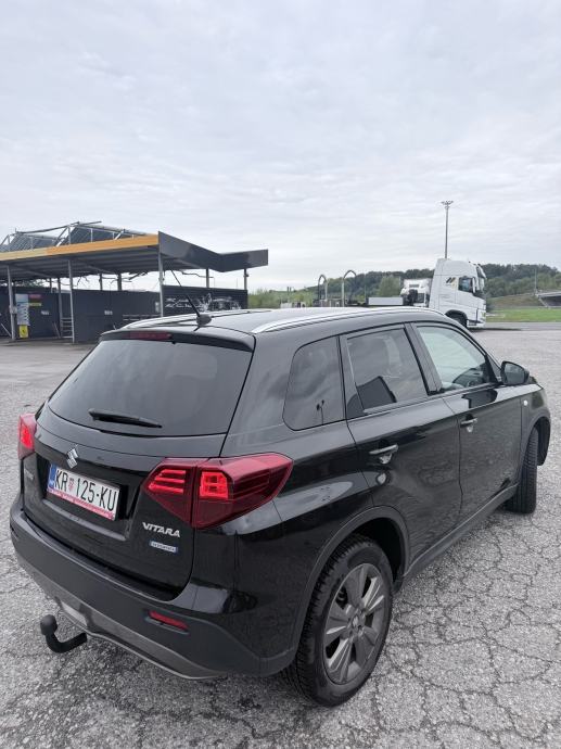 Suzuki Vitara 1,4 mild hibrid,metalik crni gl+ oprema, fotografija 5