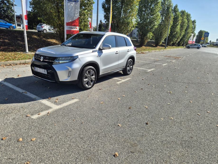 Suzuki Vitara 1,4 mild hybrid,kamera,navigacija,2025 god, fotografija 2
