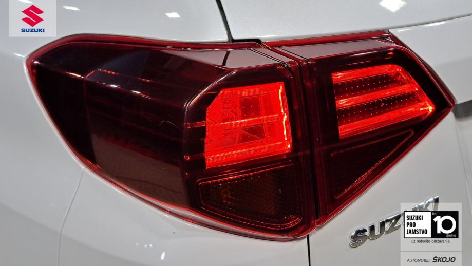 Suzuki Vitara 1,4 Premium 2WD Hybrid, fotografija 15