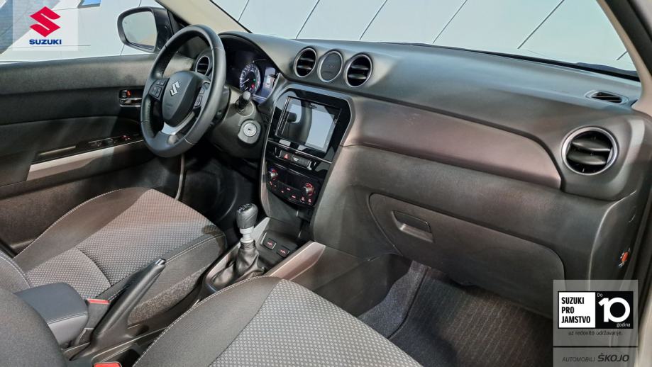 Suzuki Vitara 1,4 Premium 2WD Hybrid, fotografija 8