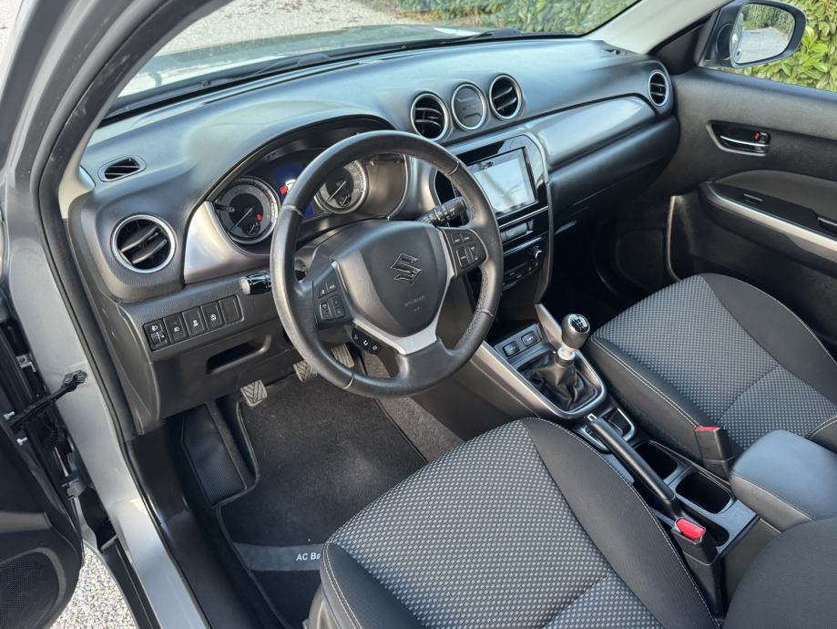 Suzuki Vitara 1,4 T benzinac = 85 000 km =Kupljen nov u HR - 1.VLASNIK, fotografija 9