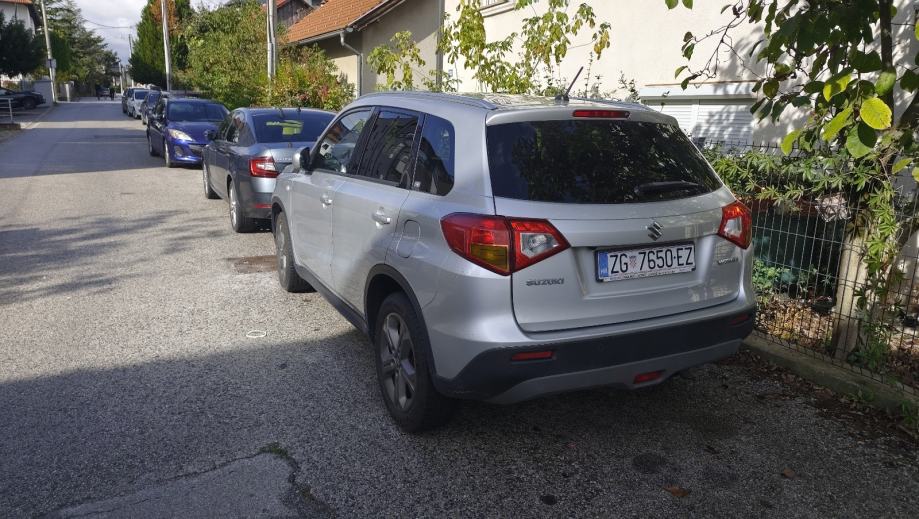 Suzuki Vitara 1,6 automatik, fotografija 8