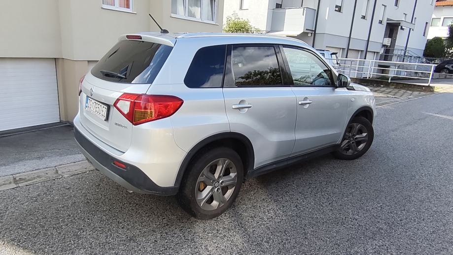 Suzuki Vitara 1,6 automatik, fotografija 3
