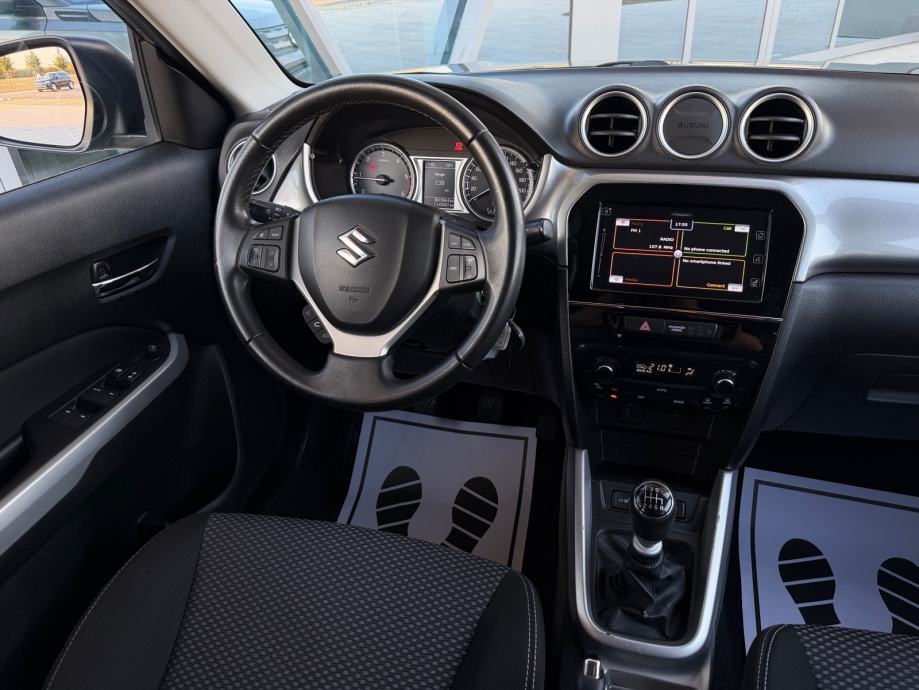 Suzuki Vitara 1.6 DDiS VELIKI SERVIS,PDC,SERVISNA,JAMSTVO, fotografija 12