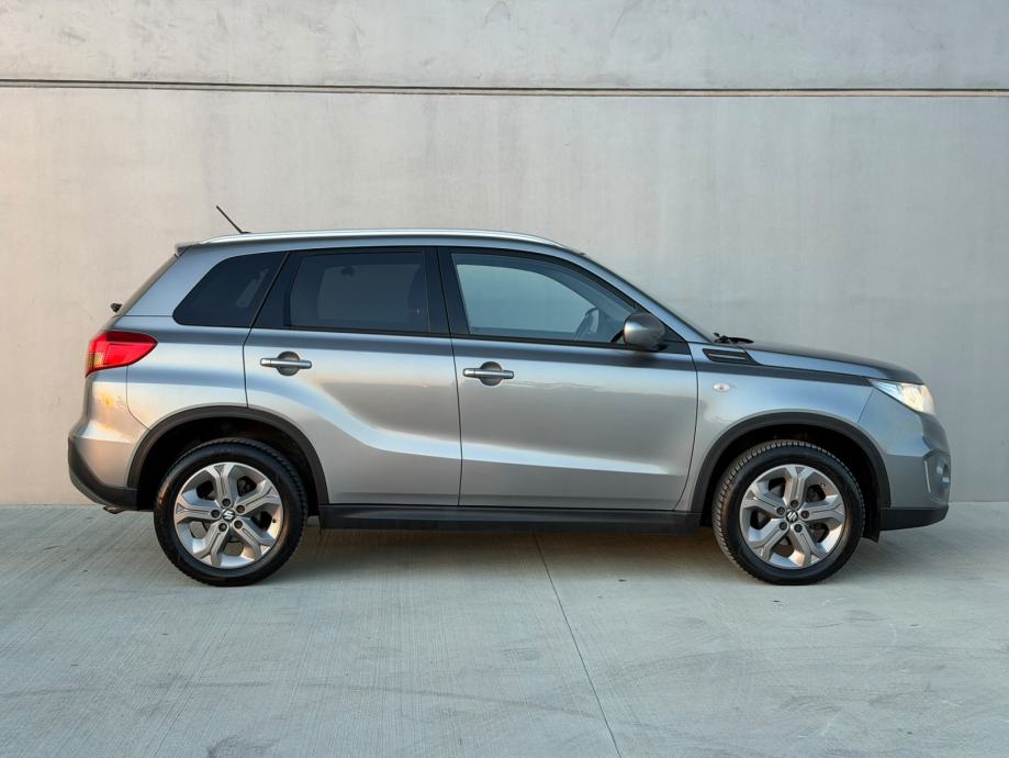 Suzuki Vitara 1.6 DDiS VELIKI SERVIS,PDC,SERVISNA,JAMSTVO, fotografija 5