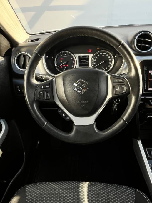 Suzuki Vitara 1,6 Premium (GL+), fotografija 10