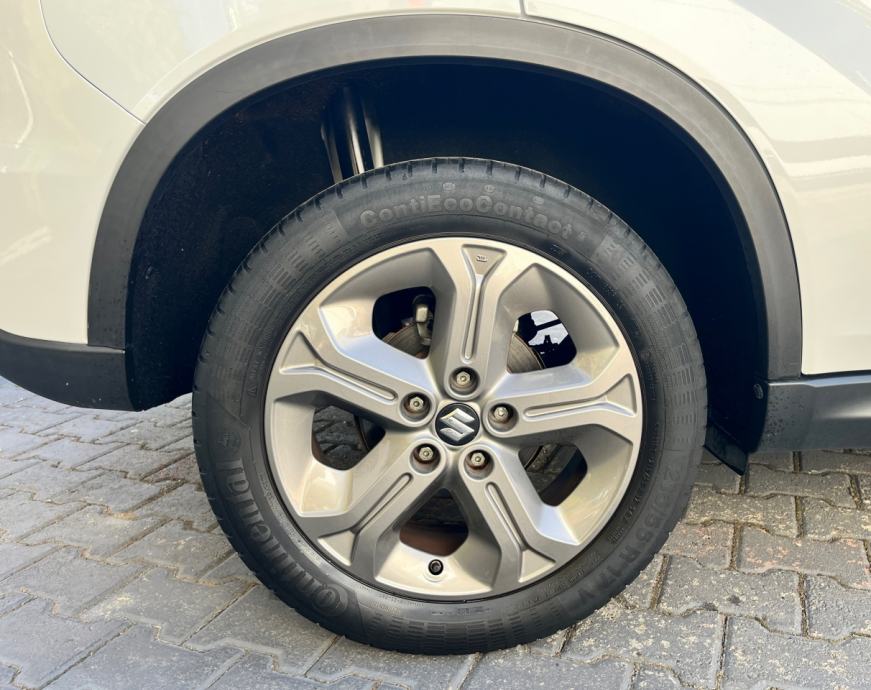 Suzuki Vitara 1,6 Premium (GL+), fotografija 16