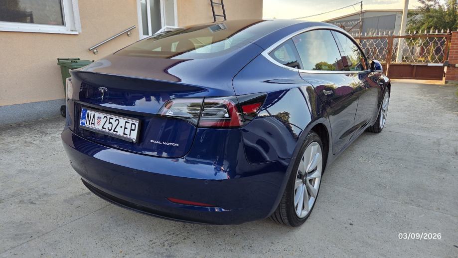 Tesla Model 3 Dual Motor Long Range automatik, fotografija 3