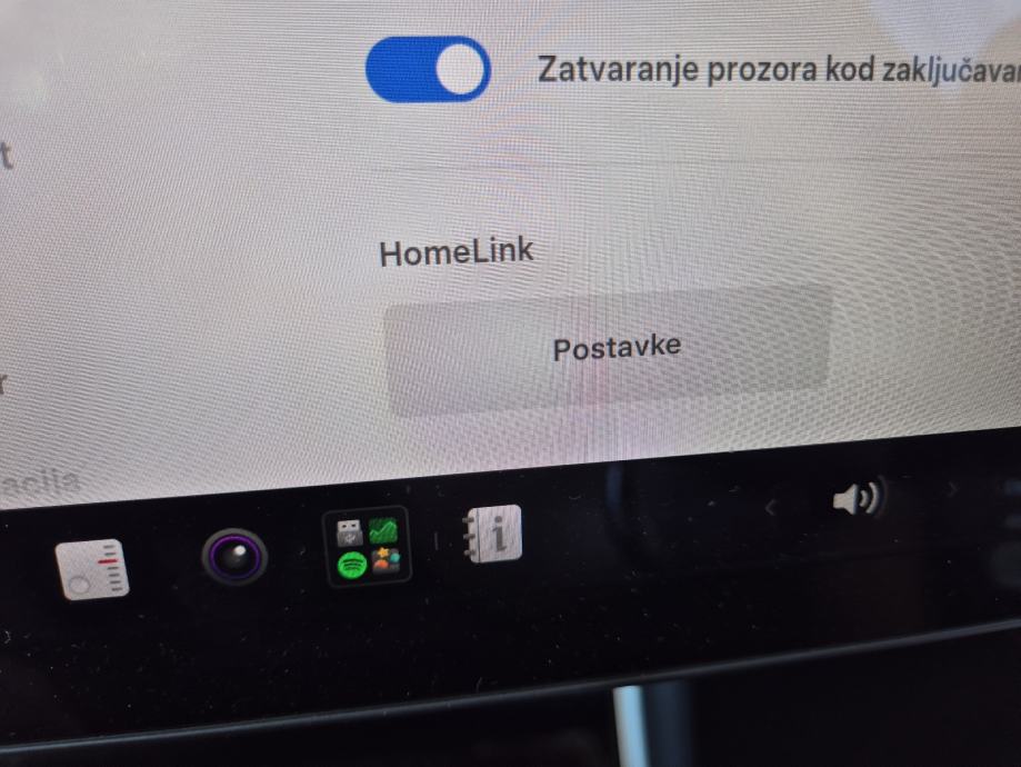 Tesla Model 3 dual motor,long range, homelink, fotografija 15