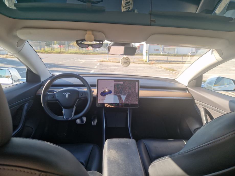 Tesla Model 3 dual motor, fotografija 4