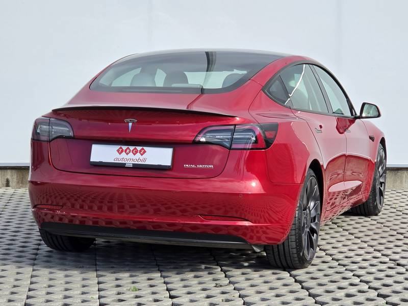 Tesla Model 3 Long Range All-Wheel Drive Per, fotografija 3