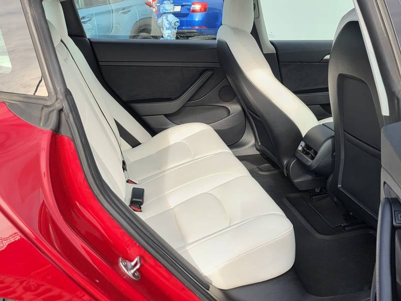 Tesla Model 3 Long Range All-Wheel Drive Per, fotografija 5