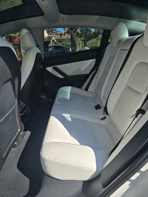 PRILIKA! Tesla Model 3 Long Range, fotografija 14