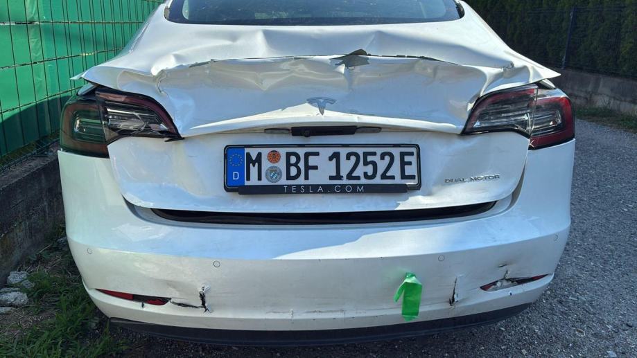 Tesla Model 3 Long Range AWD Dual Motor, fotografija 3