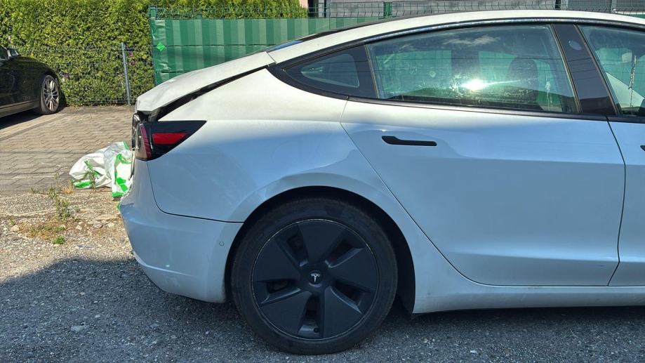 Tesla Model 3 Long Range AWD Dual Motor, fotografija 2