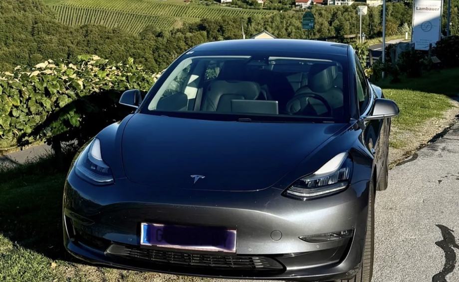 Tesla Model 3 Long range Dual motor, pogled izvana - slika 2