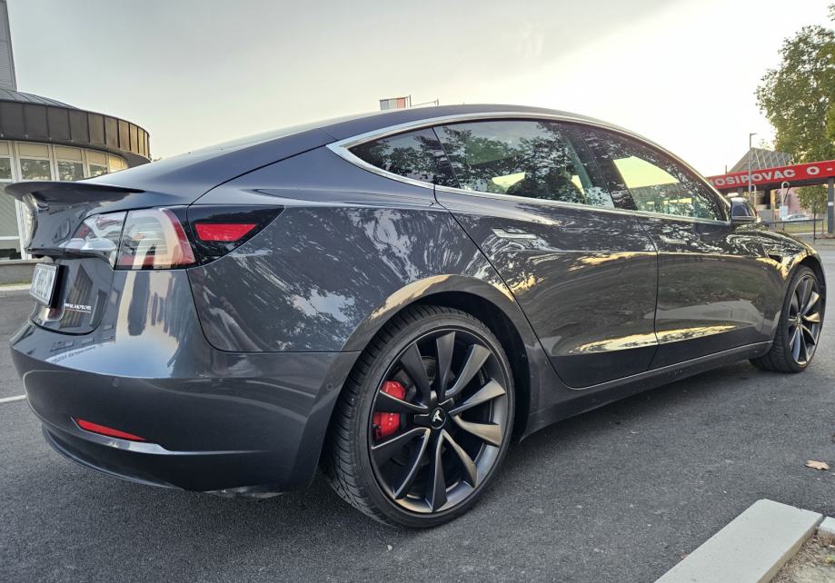 Tesla Model 3 Performance automatik, fotografija 6