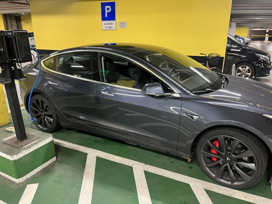 Tesla Model 3 Performance FSD, 510ks, 4x4, 82kwh, full oprema. U pdvu