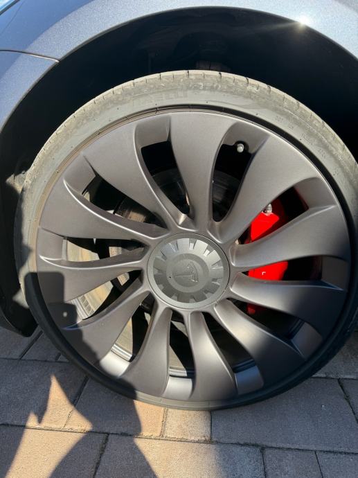 Tesla Model 3 Performance, fotografija 7