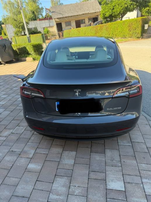 Tesla Model 3 Performance, fotografija 8