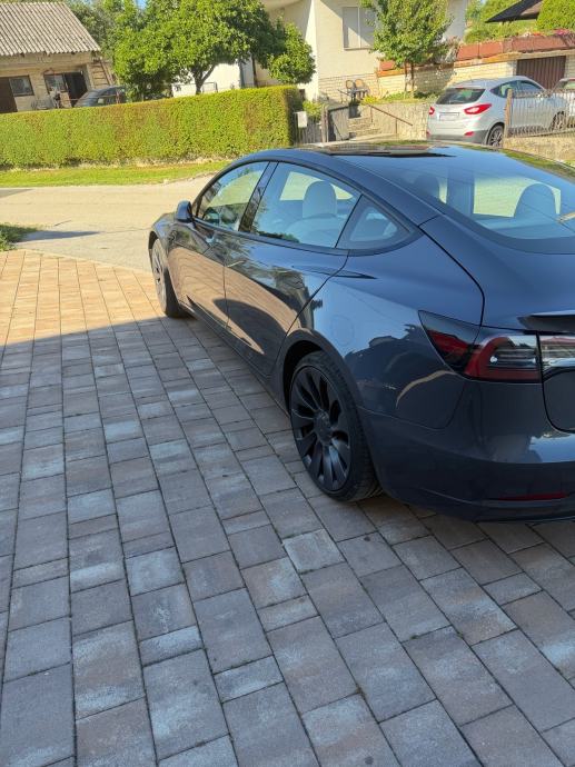 Tesla Model 3 Performance, fotografija 11
