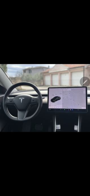 Tesla Model 3 Performance, fotografija 8