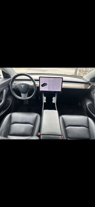 Tesla Model 3 Performance, fotografija 9